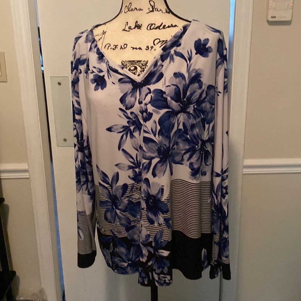 Beautiful blouse Calvin Klein woman size XL